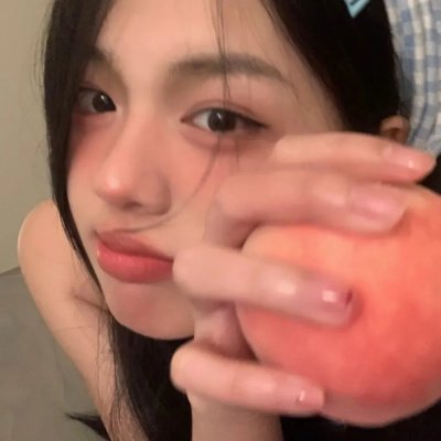 女孩和蜘蛛 海报