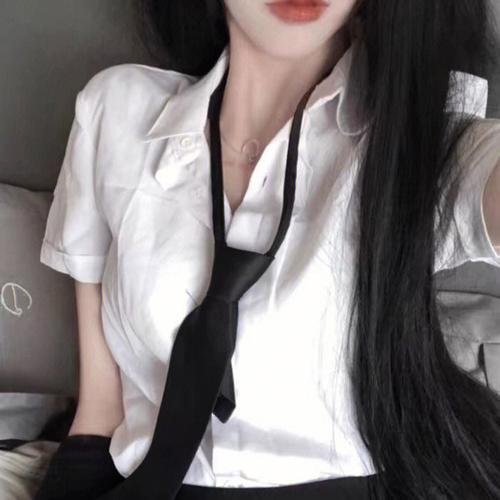 白魔鬼 海报